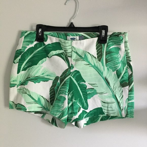 Old Navy Shorts - Picture 1 of 5